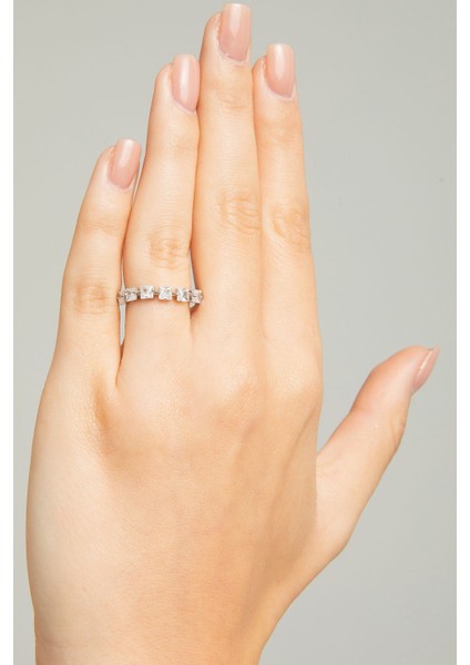 Kadın Kare Baget Zirkon Taşlı Tasarım Çelik Gümüş Kaplama Ayarlanabilir Pırlanta Işıltılı Yüzük fırsatları