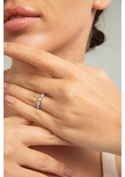 Kadın Kare Baget Zirkon Taşlı Tasarım Çelik Gümüş Kaplama Ayarlanabilir Pırlanta Işıltılı Yüzük indirimleri