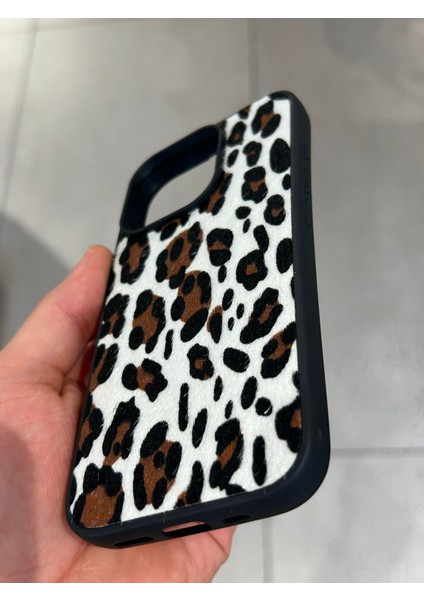 Iphone 16 Pro Max Uyumlu Leopar Desenli Tüylü Silikon Kılıf modelleri