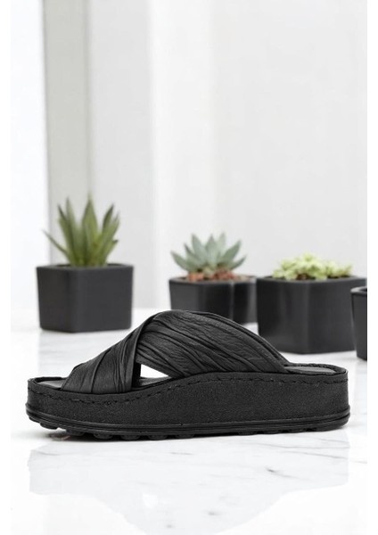 D25YT-1430 Siyah Hakiki Deri Tam Ortopedik Günlük Kadın Terlik modelleri