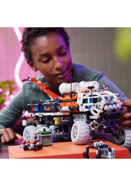42180 LEGO Technic Mars Ekibi Keşif Aracı 1599 Parça +11 Yaş.gzpxt
