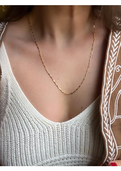 Gold Renk Tasarım Kolye