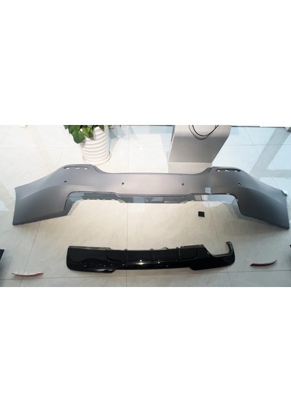 Bmw F10 Arka Tampon ve Difüzör Seti M-Tech Lcı
