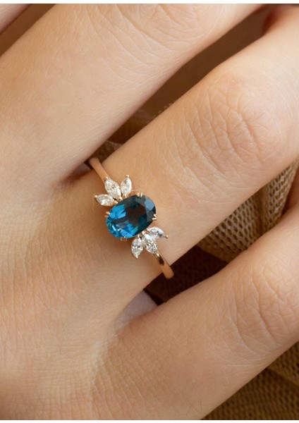 Hazine Blue Topaz Pırlanta 14 Ayar Rose Gold Kadın Altın Yüzük modelleri