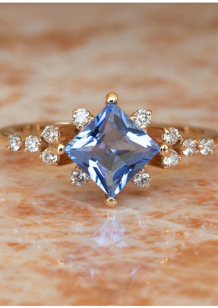 Hazine Safir Pırlanta 14 Ayar Rose Gold Kadın Altın Yüzük modelleri