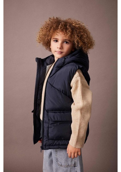 Erkek Çocuk Kapüşonlu Polar Astarlı Şişme Yelek A2524A823WN