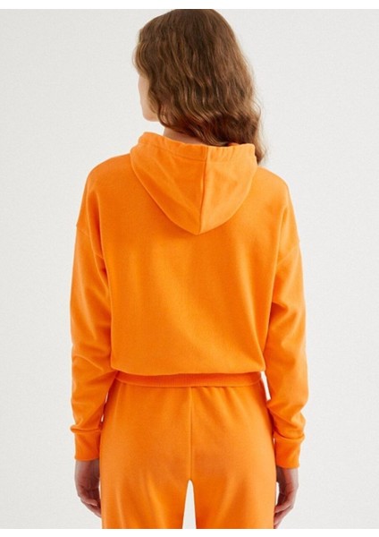 Turuncu Kapüşonlu Pamuklu Regular Fit Kadın Sweatshirt Enjoy Cropped Hoodıe fırsatları