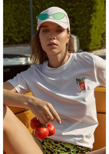 Bloody Mary Unisex T-Shirt indirimleri