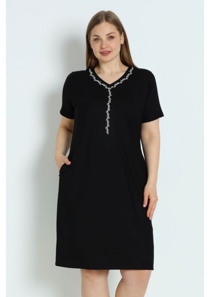 Kadın Büyük Beden Siyah Kısa Kollu Cepli Taş Detaylı Likralı Elbise