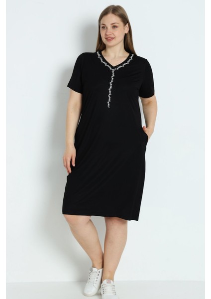 Kadın Büyük Beden Siyah Kısa Kollu Cepli Taş Detaylı Likralı Elbise modelleri