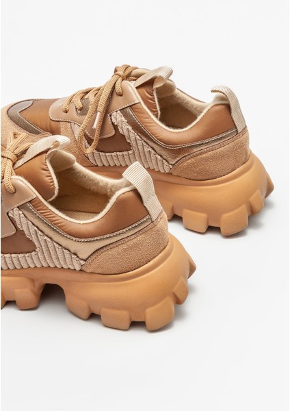 Naturel Kadın Spor Ayakkabı fırsatları