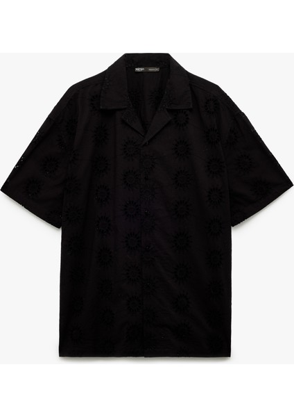 Regular Fit Pamuklu Devrik Yaka Desenli Kısa Kollu Gömlek modelleri