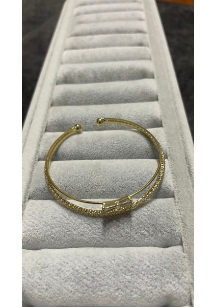 Kadın Altın Renginde Çelik Bileklik modelleri