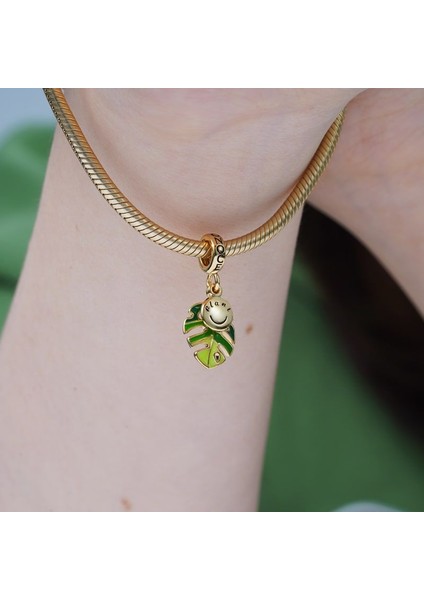 Deve Tabanı Yaprak Charm, 18K Altın Kaplama 925 Ayar Gümüş modelleri