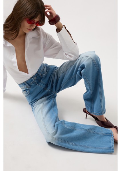 Dikiş Detay Geniş Paça Mavi Jean