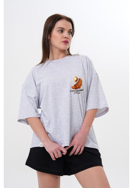Kalın Pamuklu Kruvasan Baskılı Oversize T-Shirt