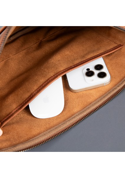 Seward Hakiki Deri Omuz Askılı Laptop ve Tablet Çantası (14” ve 16” Uyumlu) indirimleri