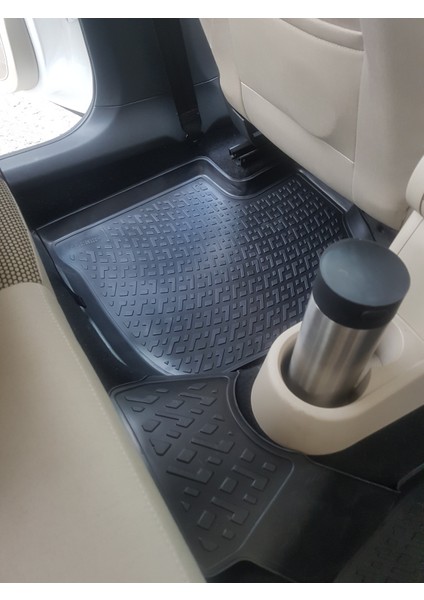 Skoda Rapıd 3D Siyah Havuzlu Paspas 2012 ve 2021 modelleri
