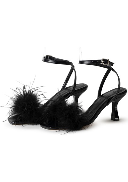 Diva Tüylü Siyah Kadeh Topuklu Ayakkabı fırsatları