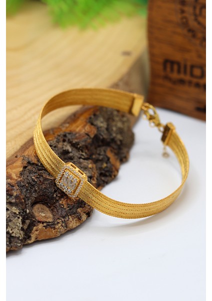 Zirkon Taşlı Baget Model 4 Sıra Trabzon Hasırı Altın Kaplama Gümüş Bileklik 201024322 fırsatları