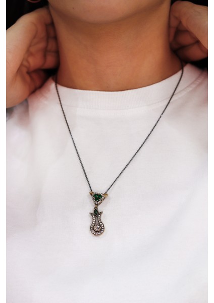 Zümrüt Taşlı Lale Model Kadın Gümüş Otantik Kolye 201024315 fiyatları