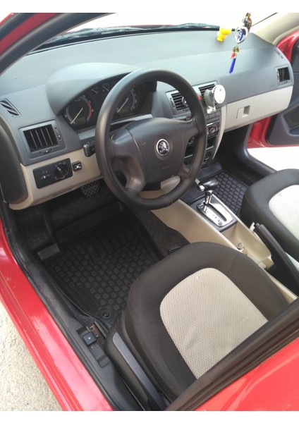 Skoda Fabıa 3D Siyah Havuzlu Paspas 2007 ve 2016 fiyatları