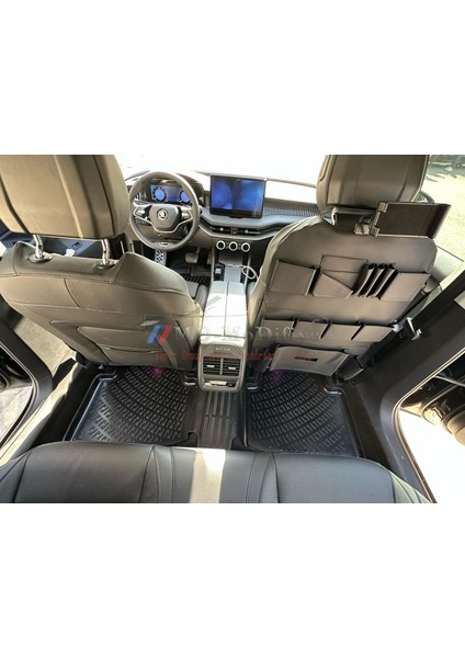Skoda Superb 3D Siyah Havuzlu Paspas 2024 ve Sonrası