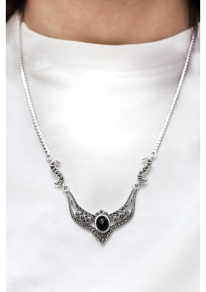 Oniks Taşlı Kraliçe Model Markazit Taşlı Gümüş Kadın Gerdanlık 201024289 fiyatları
