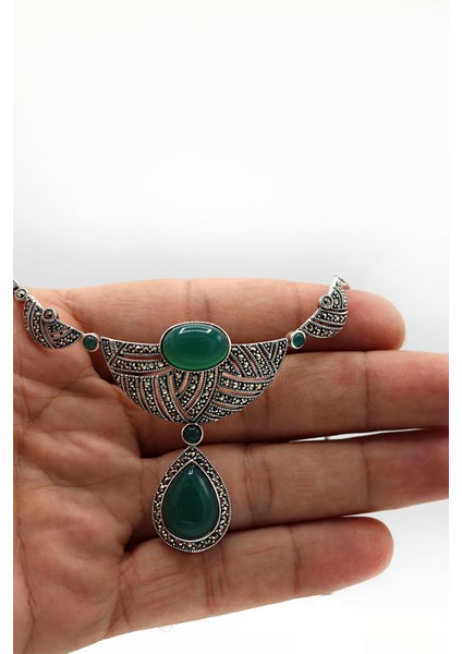 Zümrüt Taşlı Sallantılı Damla Model Markazit Taşlı Gümüş Kadın Gerdanlık 201024275 modelleri