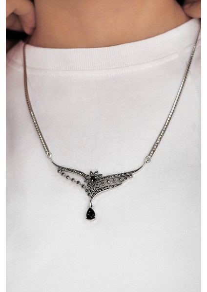 Oniks Taşlı Prenses Model Markazit Taşlı Gümüş Kadın Gerdanlık 201024281 fiyatları