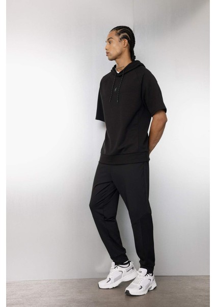Fit Sporcu Jogger Eşofman Altı Standart Fit Beli Paçası Lastikli Cepli C9174AX24AU fırsatları