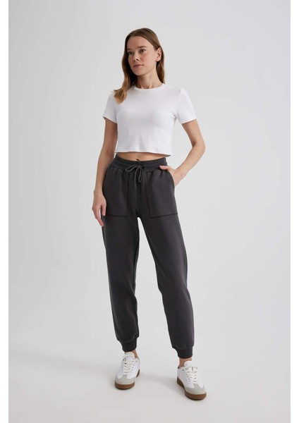 Beli Bağcıklı Cepli Regular Fit Jogger Eşofman Altı V2699AZ24SP fırsatları