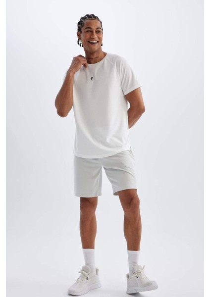 Fit Gri Slim Fit Dar Kesim Sporcu Standart Paça Şort V3030AZ24AU fırsatları