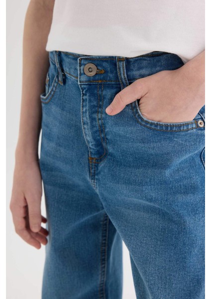Erkek Çocuk Straight Fit Düz Paça Basic Düz Jean Pantolon D6475A825SM