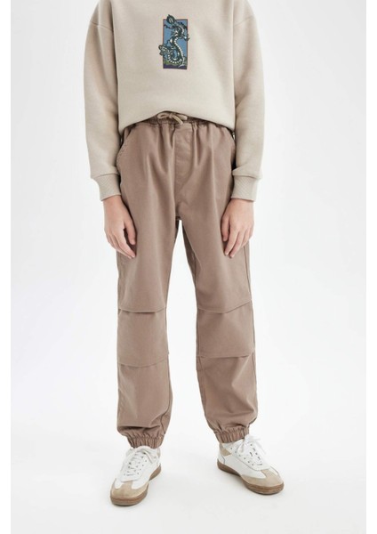 Erkek Çocuk Bağcıklı Beli ve Paçası Lastikli Cepli Jogger Gabardin Pantolon C7577A824WN