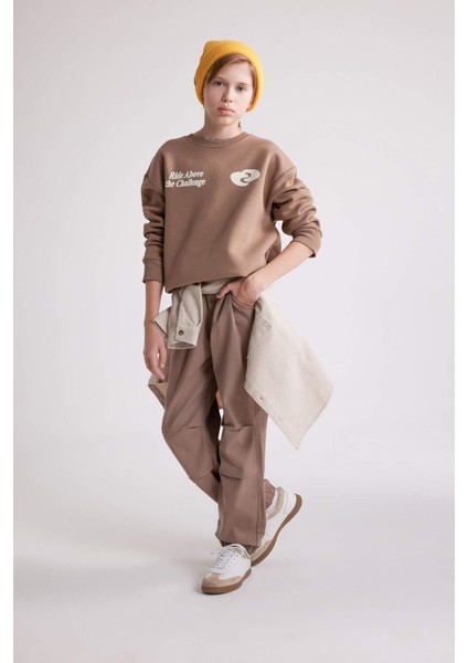 Erkek Çocuk Bağcıklı Beli ve Paçası Lastikli Cepli Jogger Gabardin Pantolon C7577A824WN modelleri