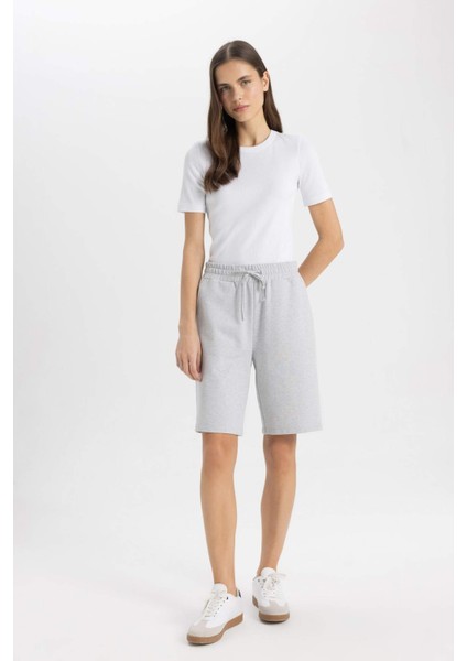 Regular Fit Normal Bel Düz Paça İnce Bermuda Şort W9369AZ24SM