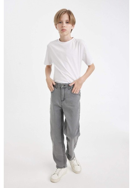 Erkek Çocuk Straight Fit Düz Paça Cepli Gri Basic Düz Jean Pantolon C3697A824WN