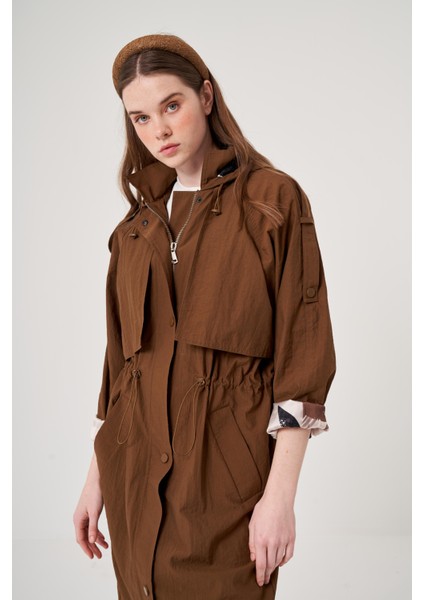 OE25Y939670 Omelya Trençkot fırsatları