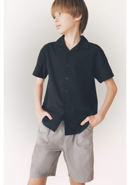Erkek Çocuk Oversize Geniş Kalıp Polo Yaka Keten Görünümlü Kısa Kollu Gömlek D5861A825SM