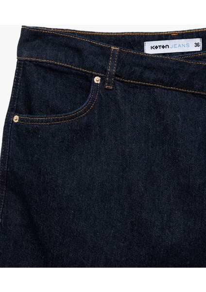 Pamuklu Normal Bel Asimetrik Kesim Düğmeli Denim Şort Etek fırsatları