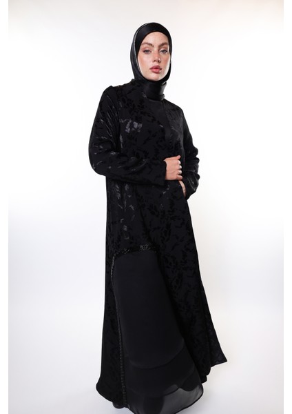 Jessica Kumaş Siyah Desenli Şık Abaya – Tesettür Moda (Sadece Abaya)
