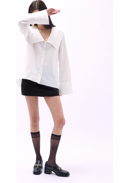 Geniş Yaka Volan Kol Beyaz Gömlek modelleri