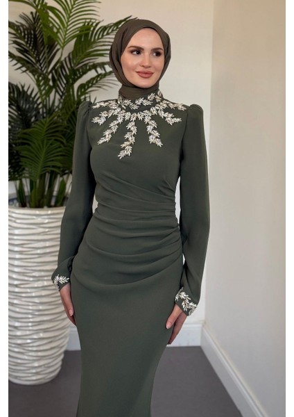 Viyola Kolu ve Boynu Taşlı Abiye Haki modelleri