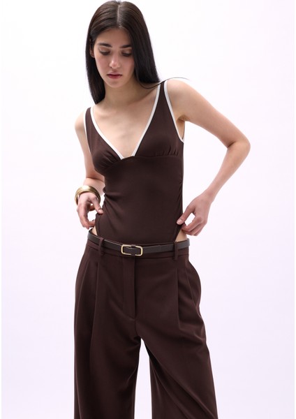 V Yaka Biye Detay Kahverengi Bodysuit