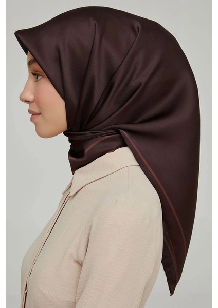 Nostalji Serisi Ipek Twill Eşarp 8668D-13 fırsatları