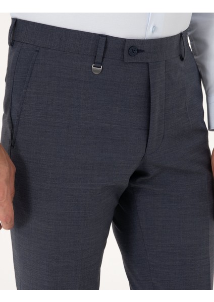Erkek Koyu Mavi Slim Fit Kumaş Pantolon 50317636-VR032 indirimleri
