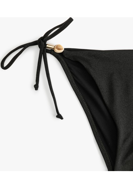 Aksesuarlı Yanları Ipli Bikini Altı modelleri