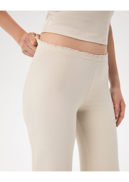 Kadın Krem Flare Pijama Pantolon - EcoVero™ Viskoz, Bol Paça, Tek Katlı, Büzgülü Bel, Ev ve Pijama Kullanımı İçin Maksimum Konforlu Pantolon modelleri