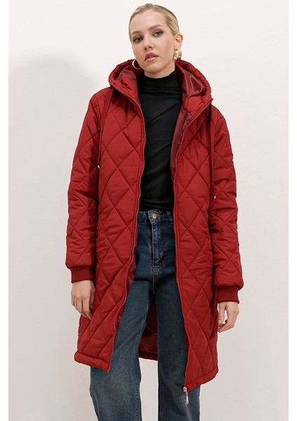 5138 Kapitone Uzun Şişme Mont - Bordo